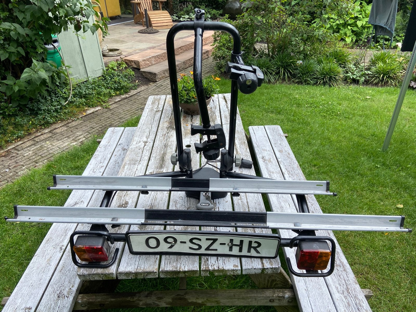 Thule fietsendrager voor 2 fietsen - klem verstelbaar, Auto diversen, Fietsendragers, Ophalen, 2 fietsen, Gebruikt, Trekhaakdrager