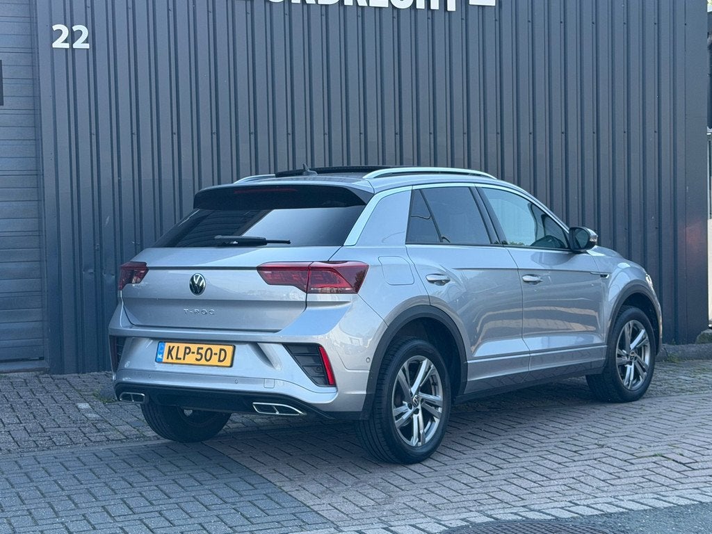 Volkswagen T-ROC 1.5 TSI R-Line|Pano|Virtual|DSG|ACC|IQ-Ligh, Auto's, 1258 kg, Euro 6, 4 cilinders, 150 pk