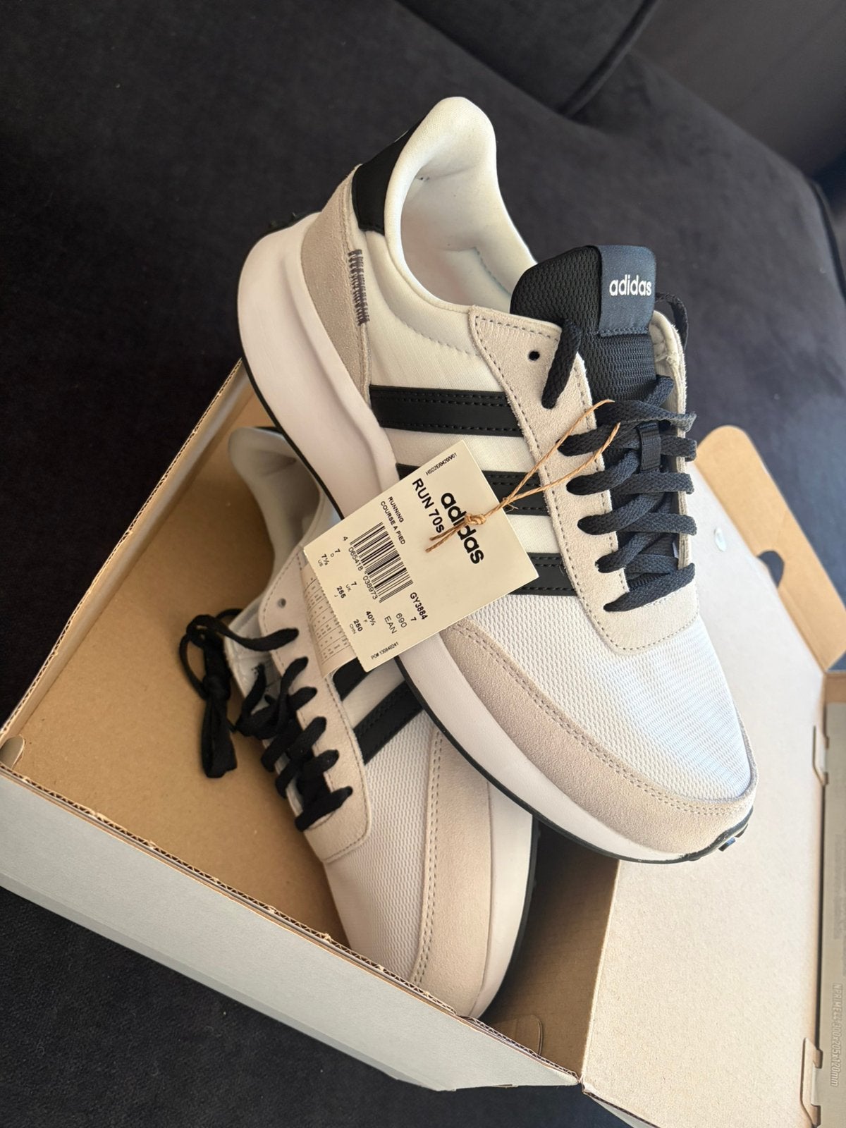 Nieuw in doos Adidas SPORTSWEAR 70S maat 40,5, Ophalen of Verzenden, Nieuw