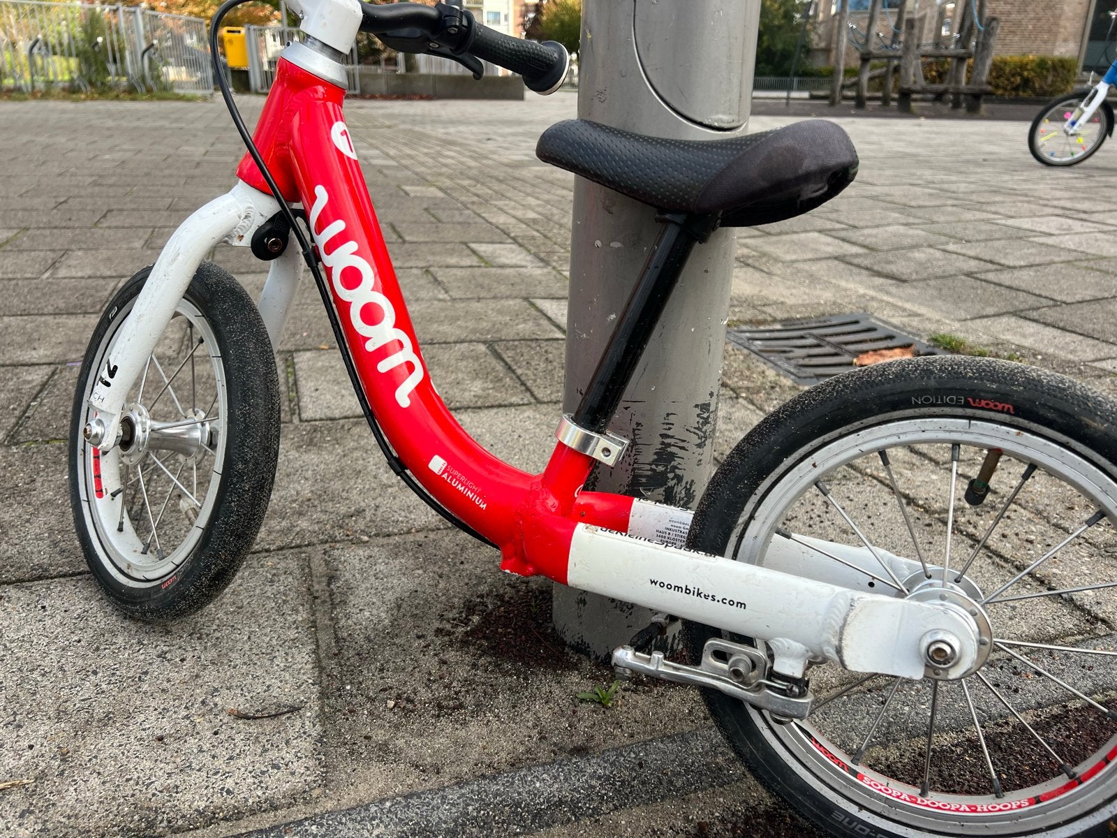Woom 1 Loopfiets, Ophalen of Verzenden, Zo goed als nieuw, Velgrem, Minder dan 16 inch