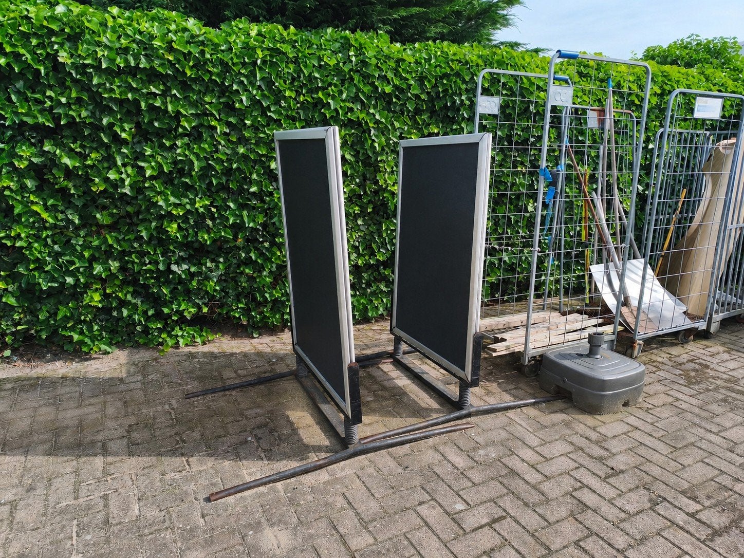 Reclame bord op voet 90 bij 130 cm, Ophalen, Gebruikt, Reclamebord