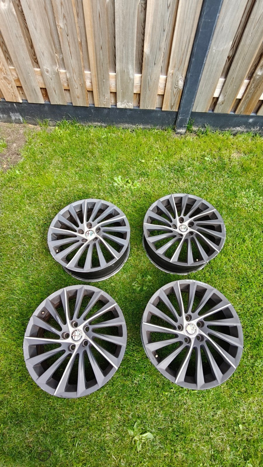 Alfa Romeo Giulietta Turbina Titanium Velgen 18" 5x110, Auto-onderdelen, Banden en Velgen, Ophalen