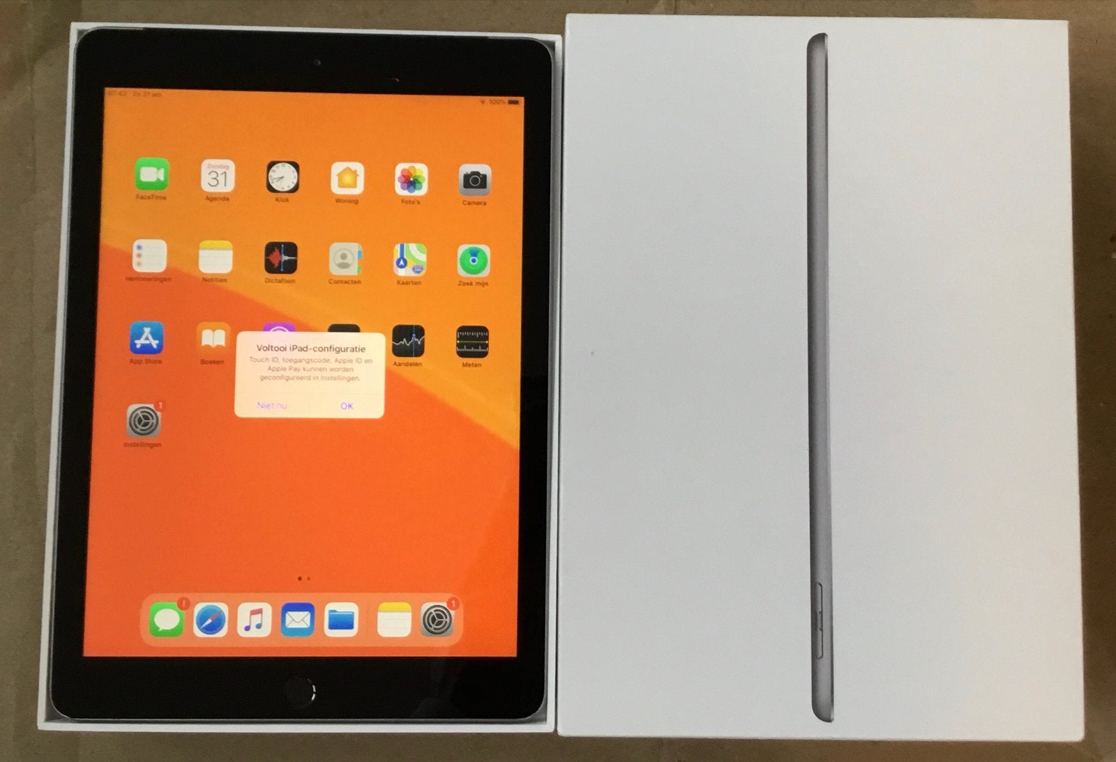 Apple iPad (2018) 32GB Wi-Fi en 4g - Zo goed als nieuw, 32 GB, Apple iPad, Zo goed als nieuw, Grijs