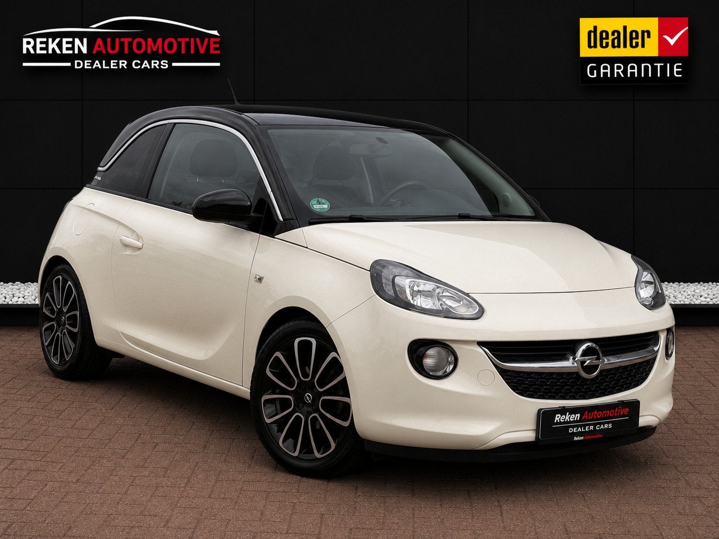 Opel ADAM 1.4 Rocks Panorama dak Clima Cruise Controle, Gebruikt, Met garantie (alle), 4 stoelen, Bedrijf