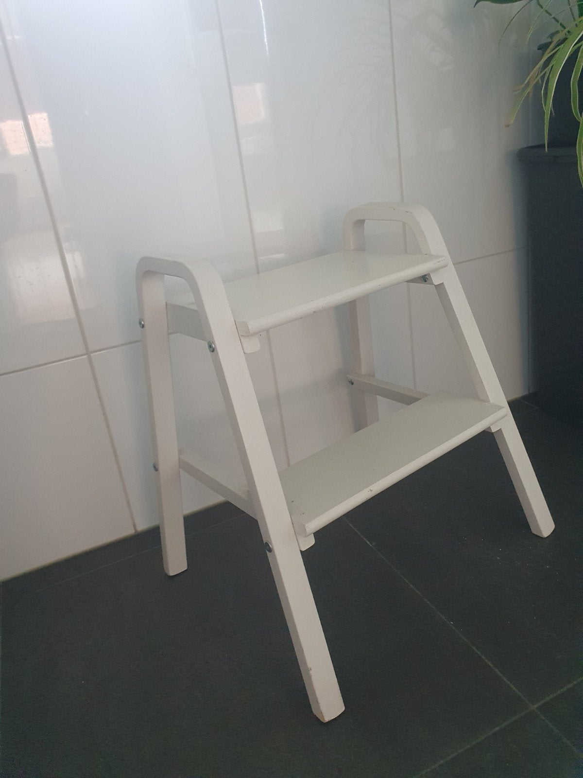 Stevig opstapper/trap. , zo goed als nieuw, 55x53x42. Hout., Ophalen of Verzenden, Zo goed als nieuw, Minder dan 2 meter