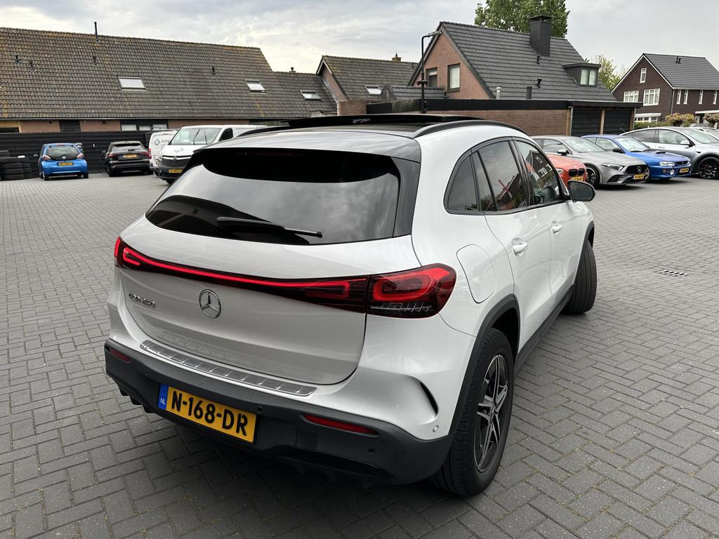 Mercedes-Benz EQA 250 Business Solution AMG 67 kWh | Panoram, Auto's, Gebruikt, 190 pk, Leder en Stof, Wit