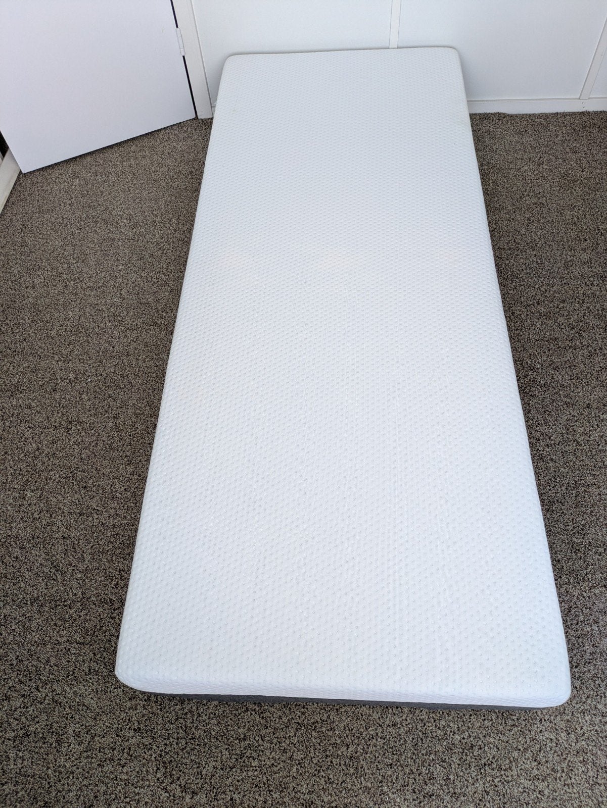 Emma matras - foam 80x200 - nieuwstaat, Huis en Inrichting, Slaapkamer | Matrassen en Bedbodems, Ophalen, Zo goed als nieuw, Eenpersoons