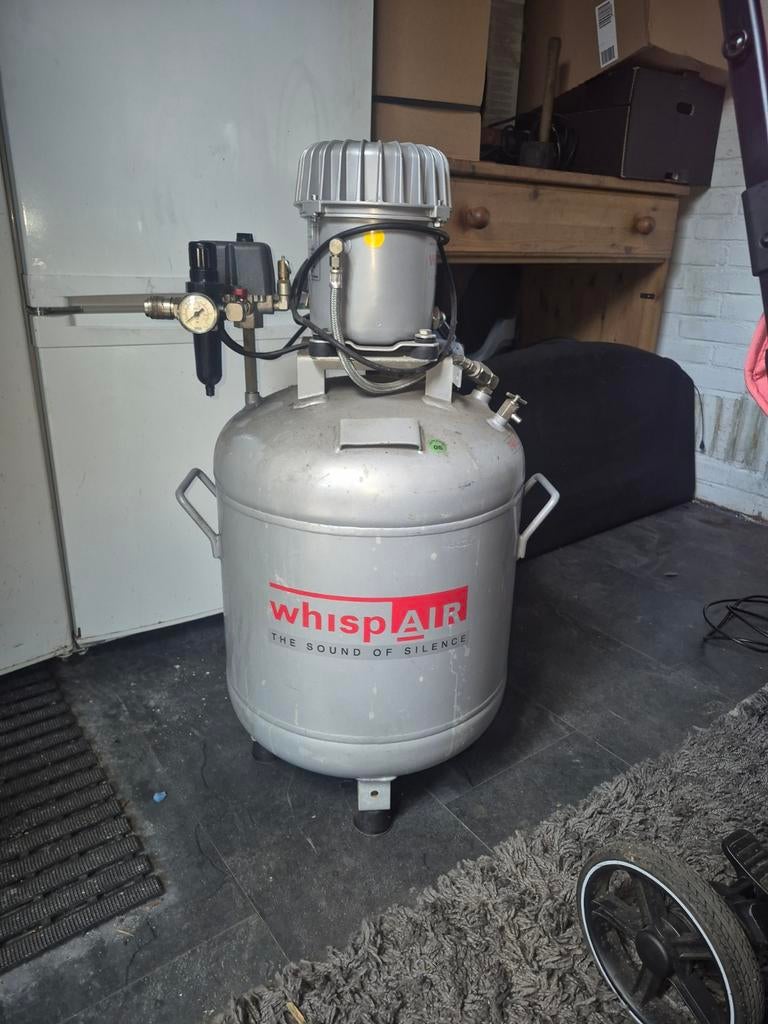 Whispair Compressor - Stille en Krachtige Luchtcompressor, Ophalen, Gebruikt, 6 tot 10 bar, 25 tot 100 liter