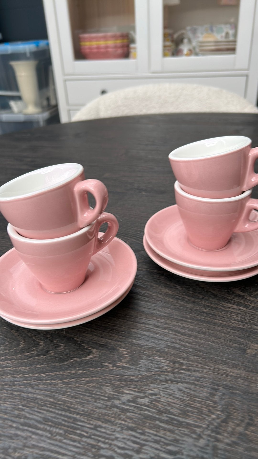 4 espresso kop en schotels, zware kwaliteit, Nieuw, Ophalen of Verzenden, Overige stijlen, Kop(pen) en/of Schotel(s)