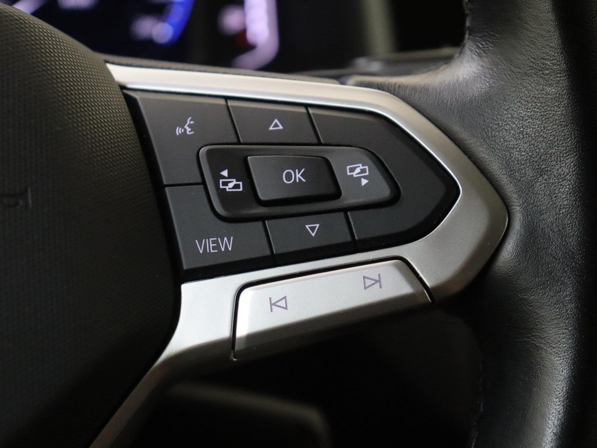 Foto 14 van Volkswagen Polo 1.0 TSI Life | Achteruitrijcamera | Adaptiev