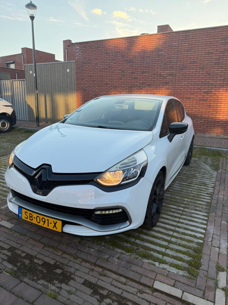 Renault Clio RS 2013 – Stage 1 – 230 PK – Goed onderhouden, Auto's, Automaat, Wit, Particulier, Hatchback