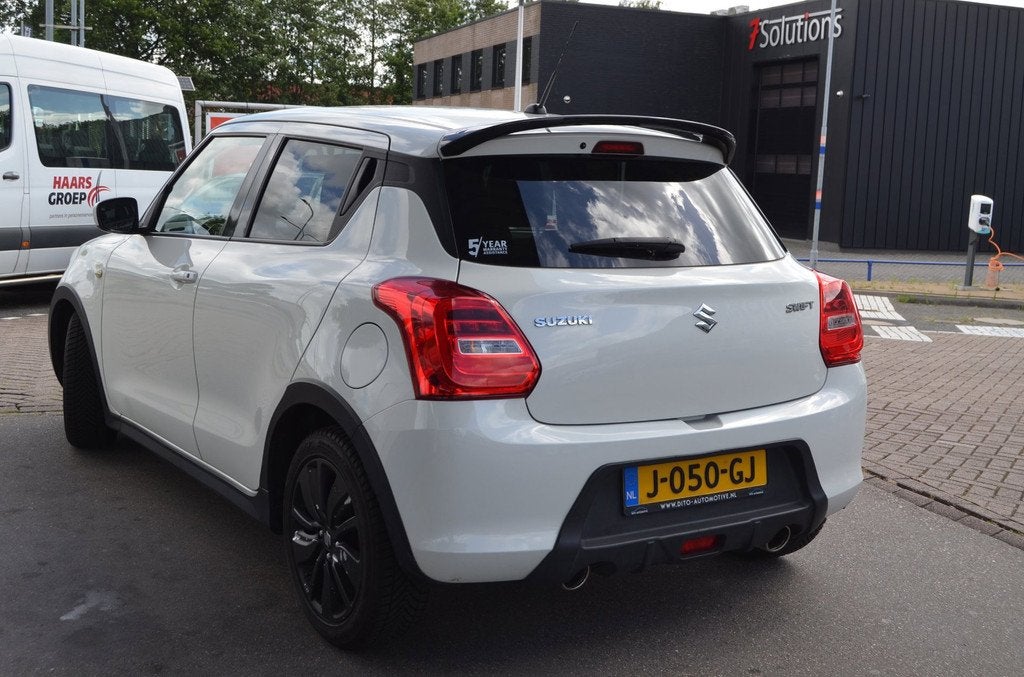 Suzuki Swift 1.2 Select Smart Hybrid| SPORT|NAVI|LMWIEL|, Stof, Gebruikt, 4 cilinders, Met garantie (alle)