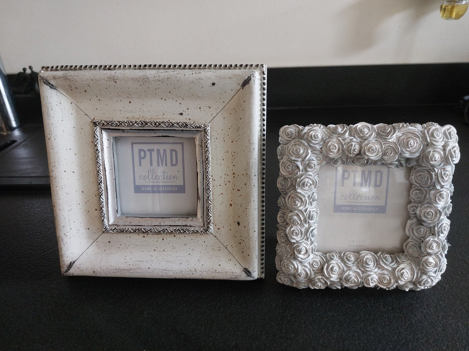 Set  PTMD fotolijstjes: wit/zilver acenten en rozenmotief, Overige materialen, Ophalen of Verzenden, Zo goed als nieuw, Fotolijst