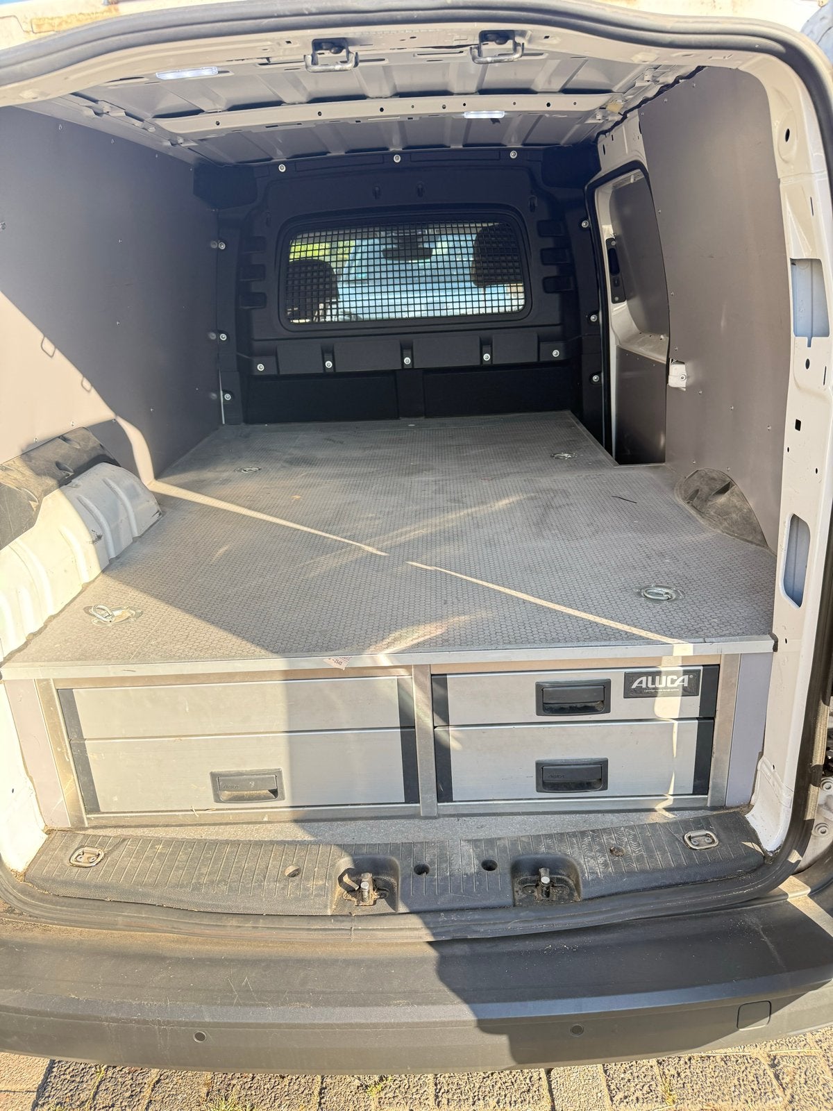 VW Caddy Cargo Maxi 2021+ Aluca Bedrijfswageninrichting, Ophalen, Gebruikt, Volkswagen