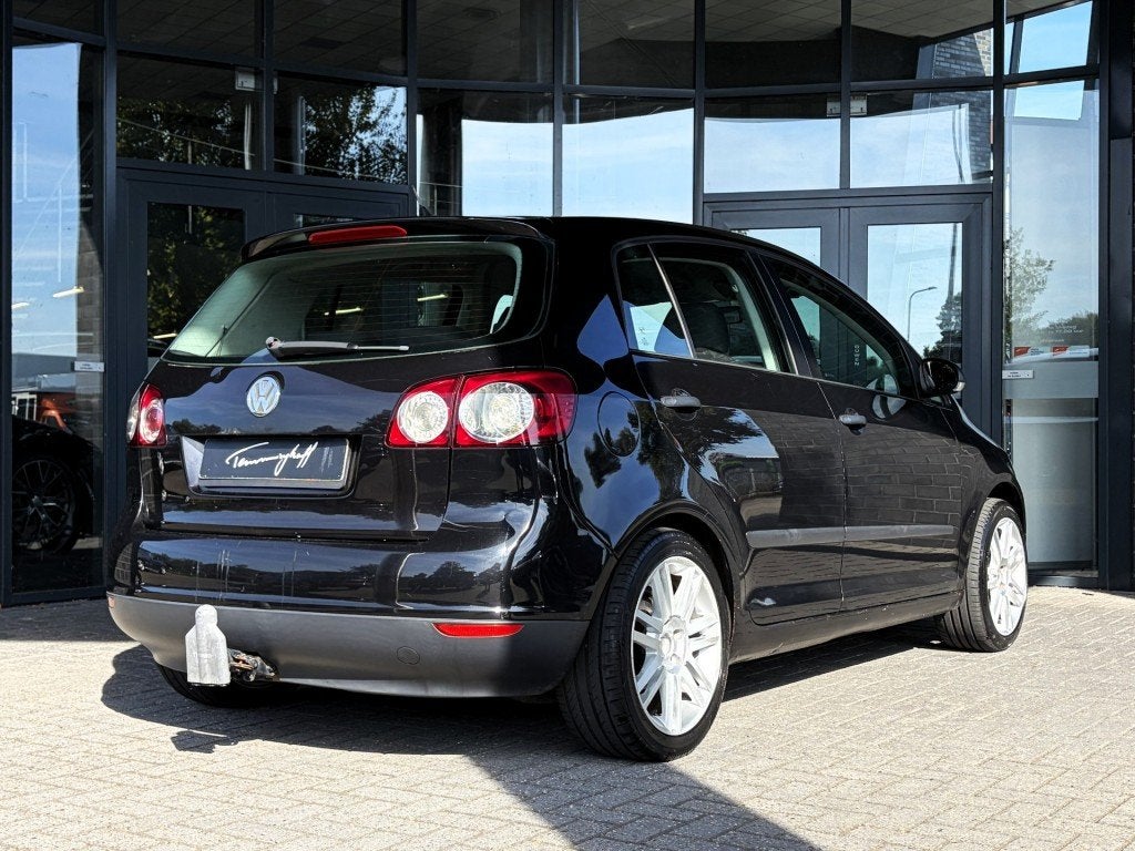 Volkswagen GOLF PLUS 1.6 FSI 85KW COMFORTLINE AIRCO - TREKH., Auto's, Gebruikt, 4 cilinders, 116 pk, Zwart