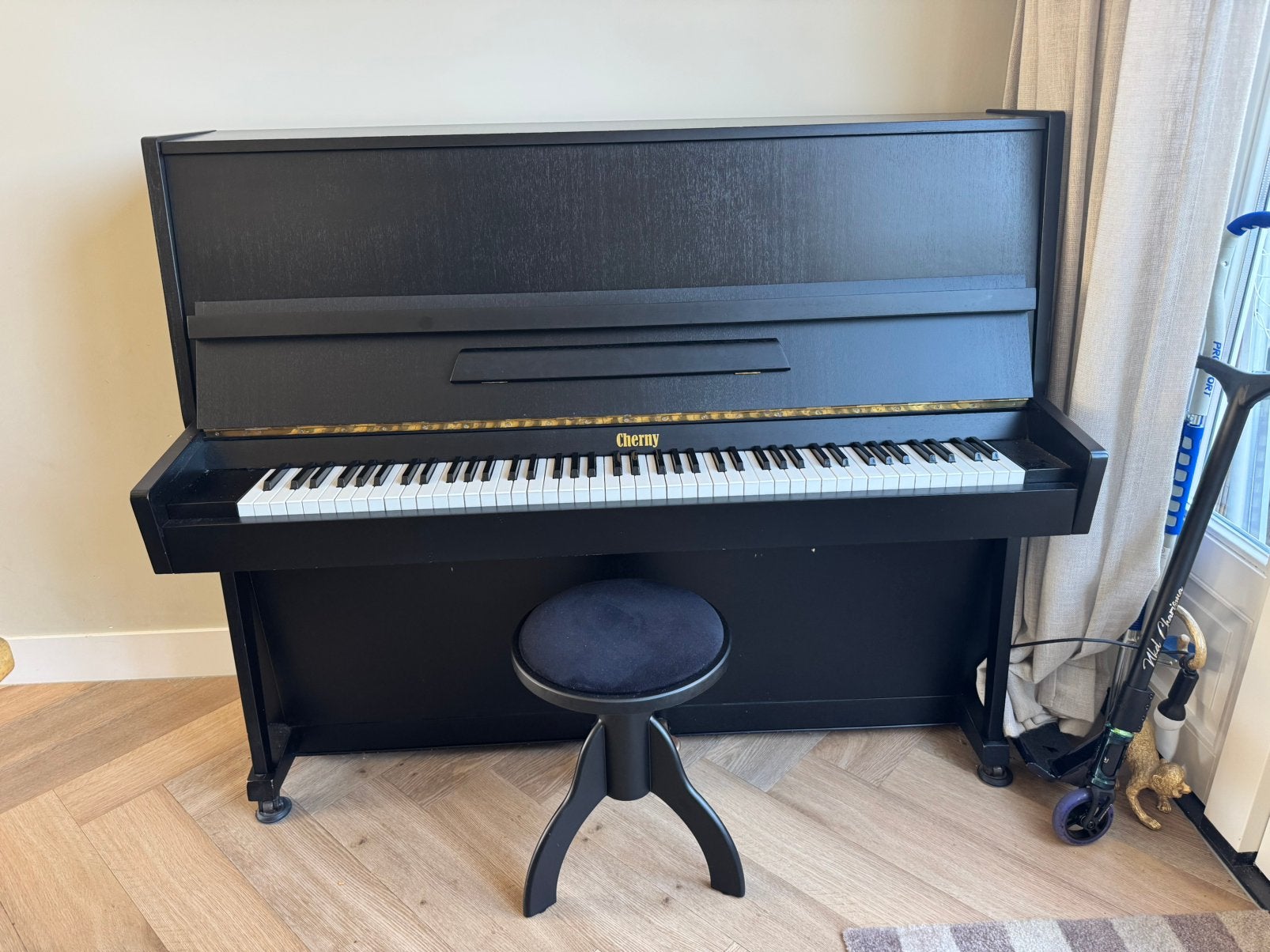 Volledig gerestaureerde Cherny piano perfecte staat., Ophalen, Gebruikt, Zwart, Piano