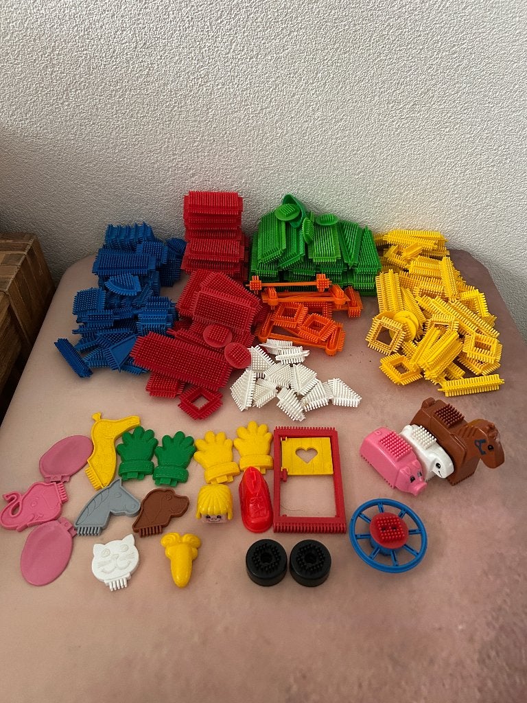 Grote partij vintage Nopper constructiespeelgoed, Consumentenservice@hasbro.nl, Hasbro (oorspronkelijk Denys Fisher Group Ltd)