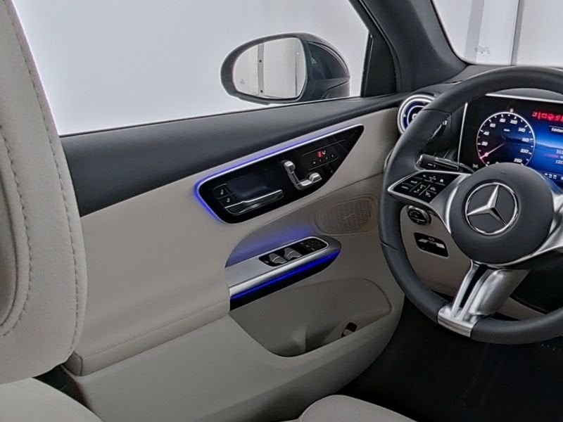 Mercedes-Benz GLC Coupé 300 e 4MATIC AMG Plug-In Hybride |, Auto's, Automaat, 12 maanden, Beige, Verblindingsvrij grootlicht