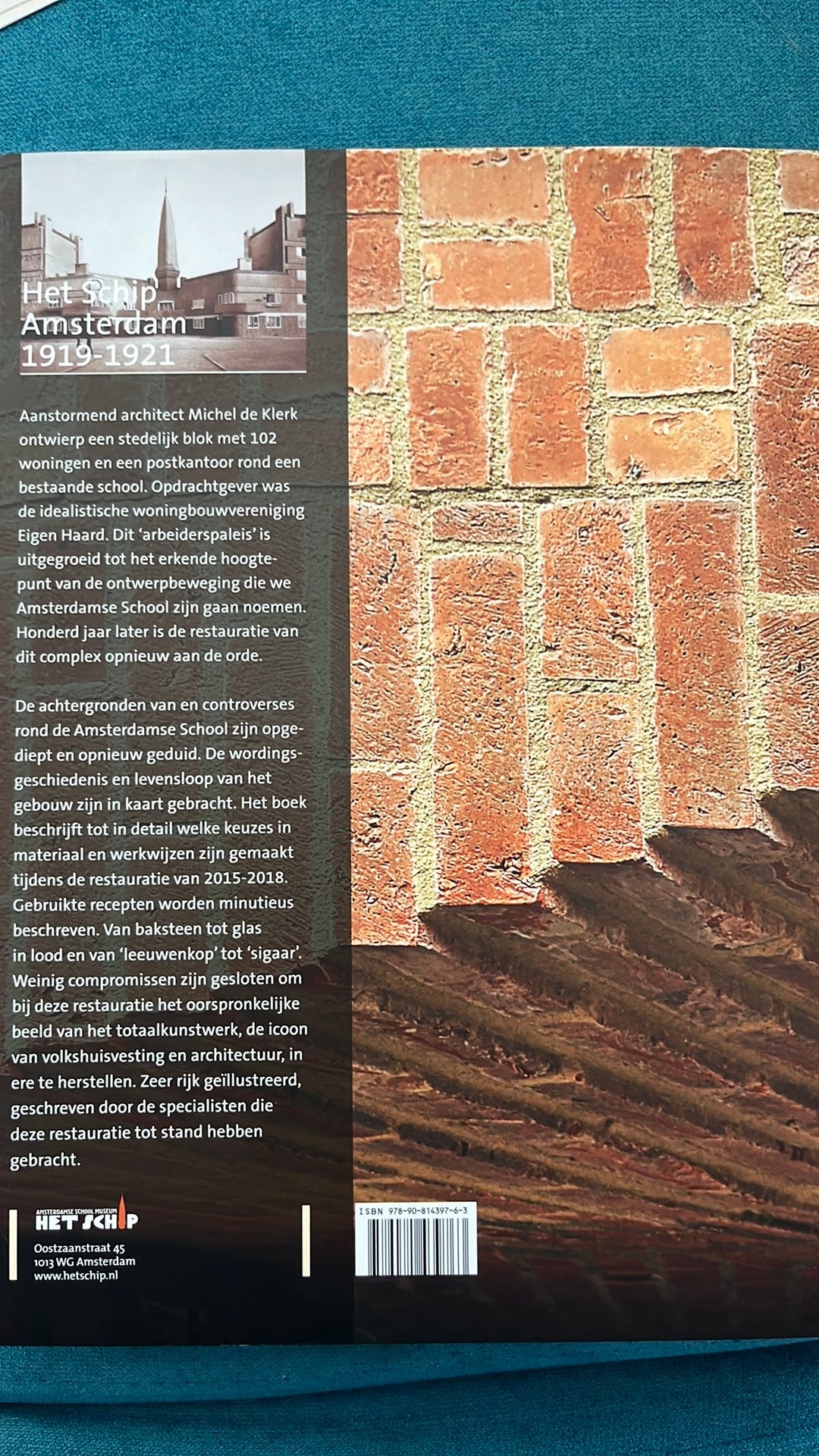 Een kunstwerk van baksteen, Ophalen of Verzenden, Nieuw, Architecten