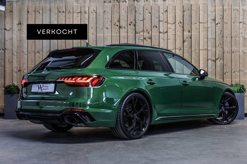 Audi RS4 2.9 TFSI Quattro *Pano*B&O*360 Camera*RS-Stoelen*Ke, Auto's, Audi, Automaat, Gebruikt, Leder, Vierwielaandrijving