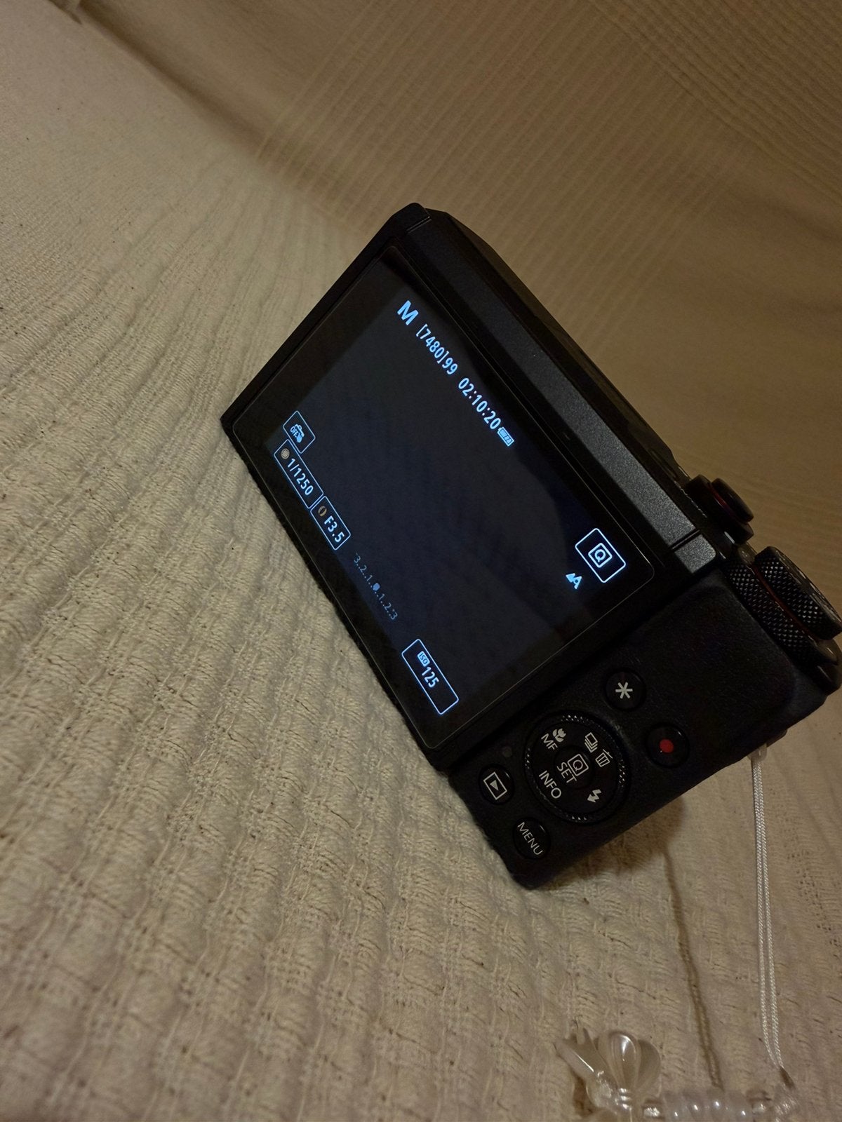 Foto 5 van Canon g7x mark iii