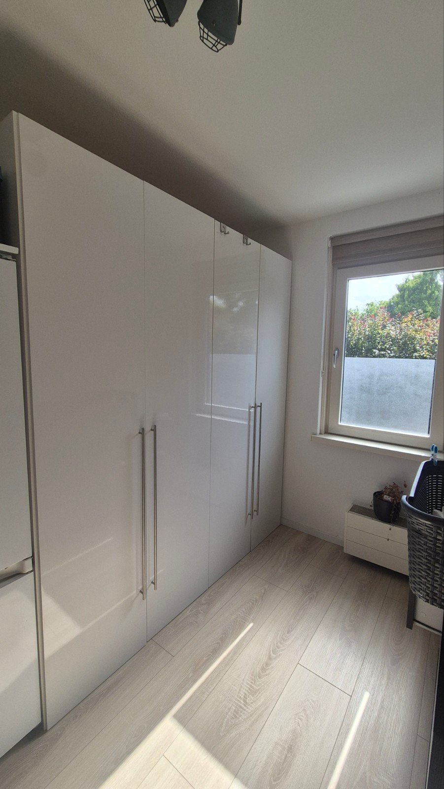 Kledingskast hoogglans wit 195 cm, Huis en Inrichting, Kasten | Kledingkasten, Ophalen, Met deur(en), Gebruikt, 200 cm of meer