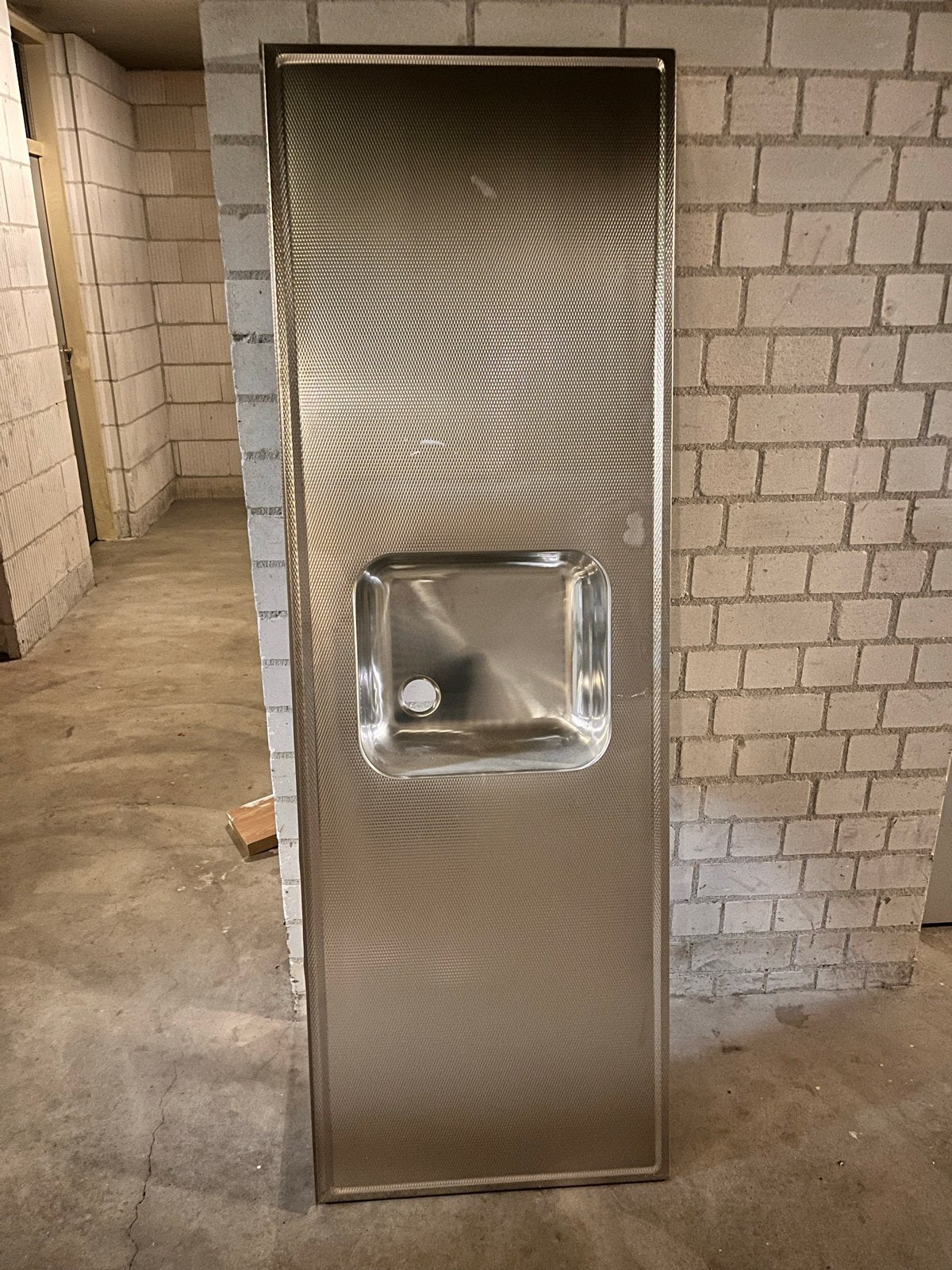 Aluminium wastafel 180x60 cm met geïntegreerde spoelbak, Ophalen, Zo goed als nieuw, Rvs, Wastafel
