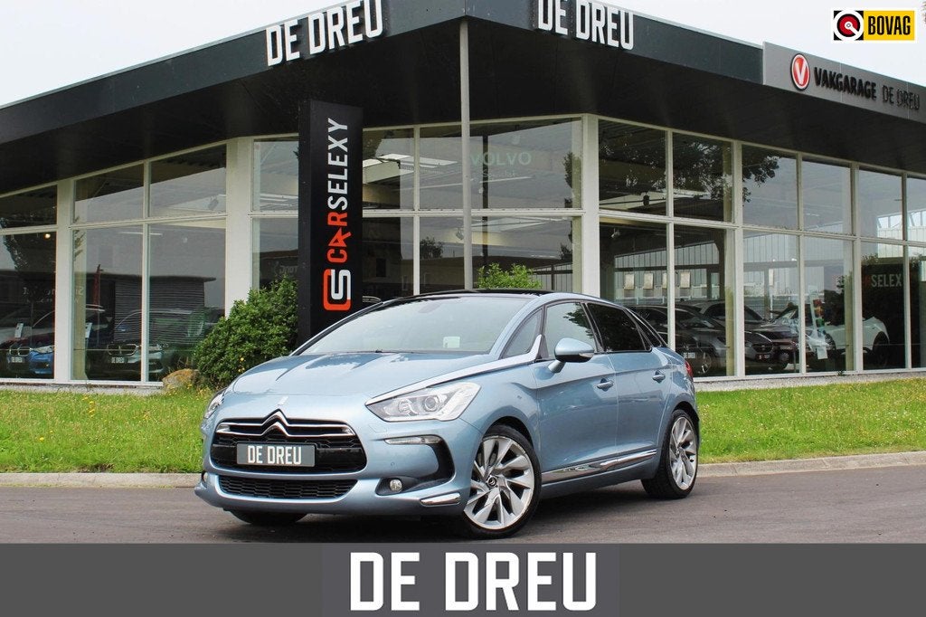 Citroen DS5 200pk Sport Chic | DENON | PANORAMA | TREKHAAK |, Auto's, Euro 5, 15 km/l, Gebruikt, Zwart
