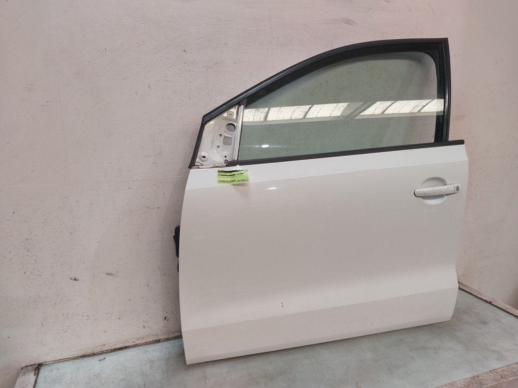 Portier Links Voor Volkswagen Polo V (6R) 2010 6R4831055J, Gebruikt, Volkswagen, Volkswagen AG, Kundenbetreuung@volkswagen.de