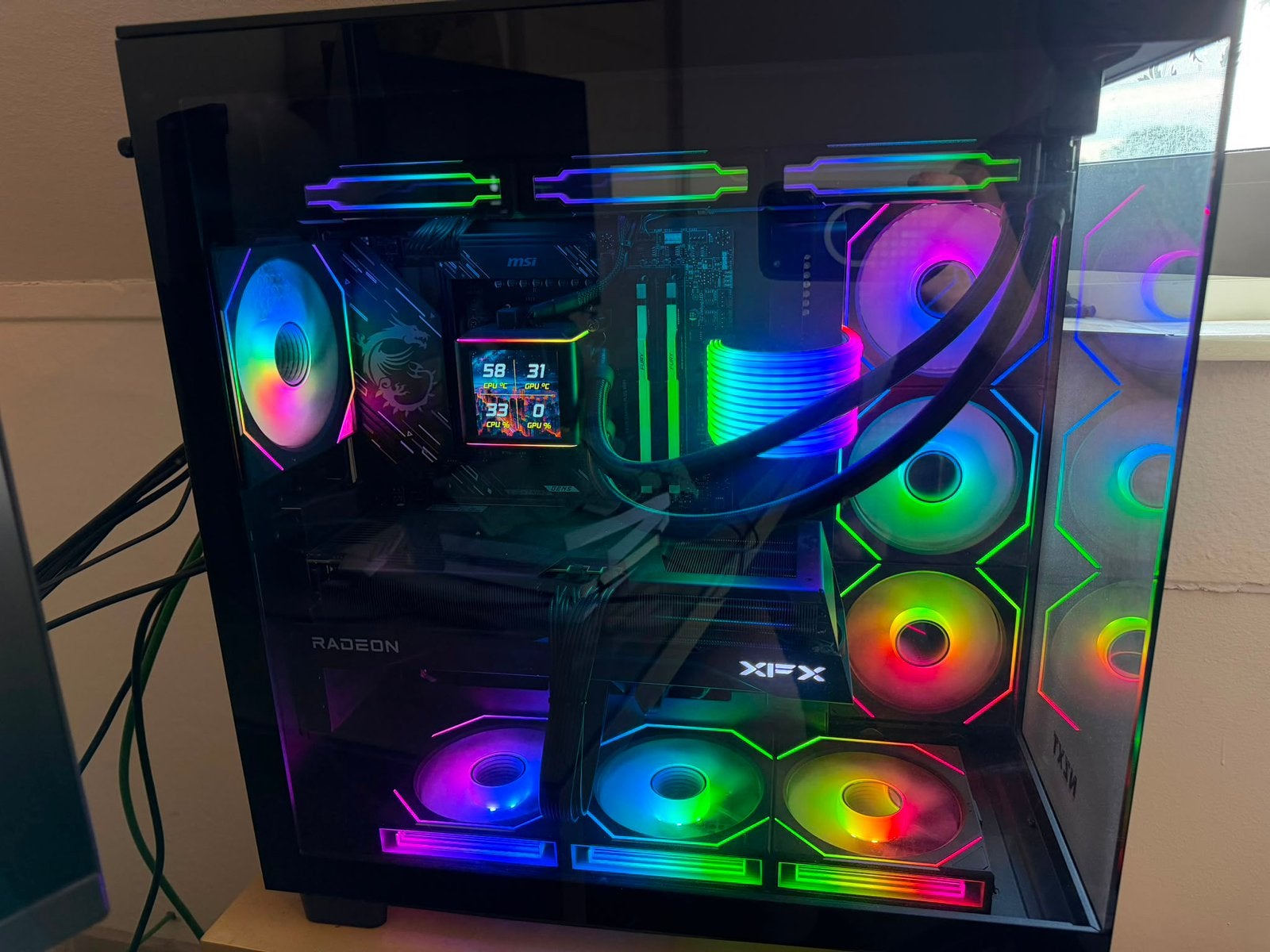 High End GamingPC | 9070 XT XFX | Ryzen 7 9800x3d | 32GB RAM, Ophalen of Verzenden, Zo goed als nieuw, 4 Ghz of meer