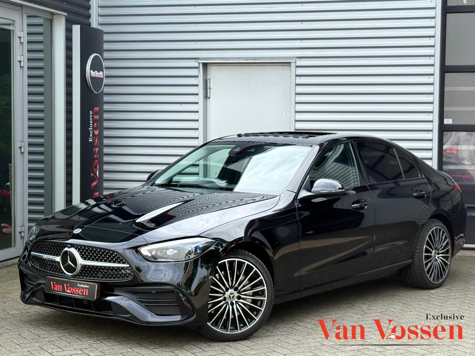 Mercedes-Benz C-klasse 300 e AMG Line PLUG-IN|Schuifdak|CAME, Automaat, 12 maanden, Achterwielaandrijving, 167 km/l