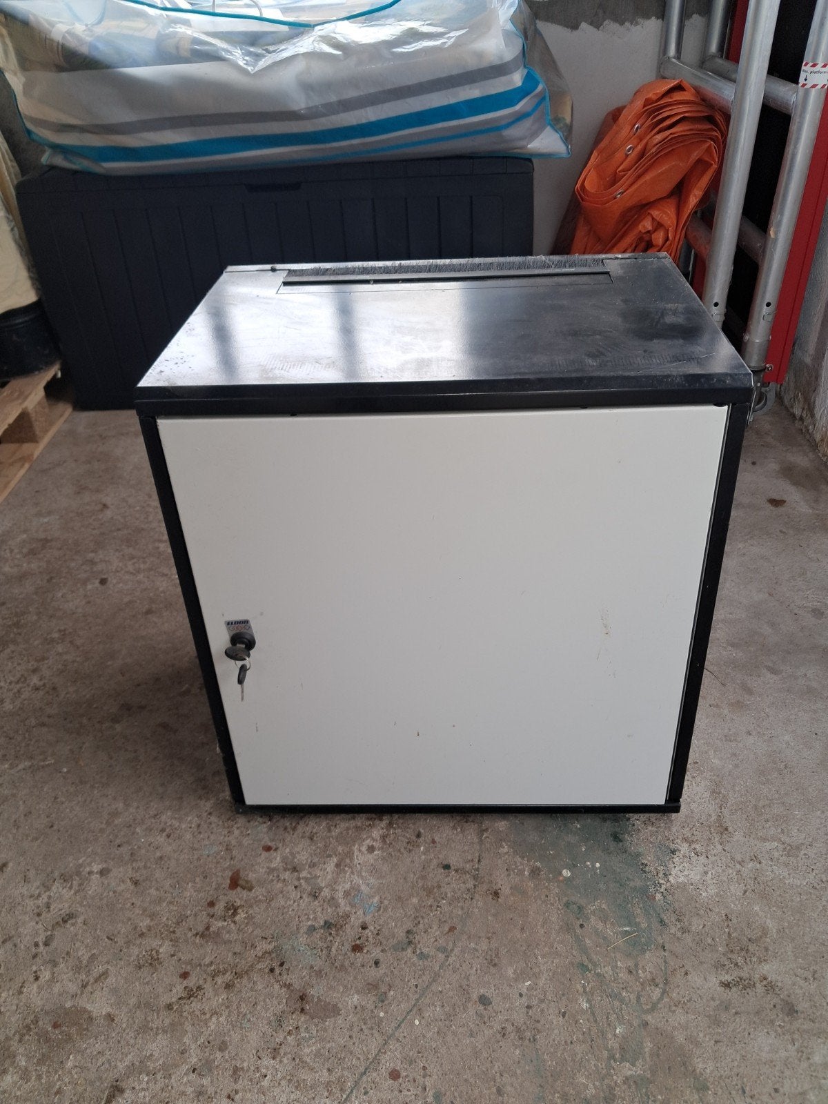 19 inch rack audio apparatuur kast met slot, Ophalen, Gebruikt, Overige instrumenten