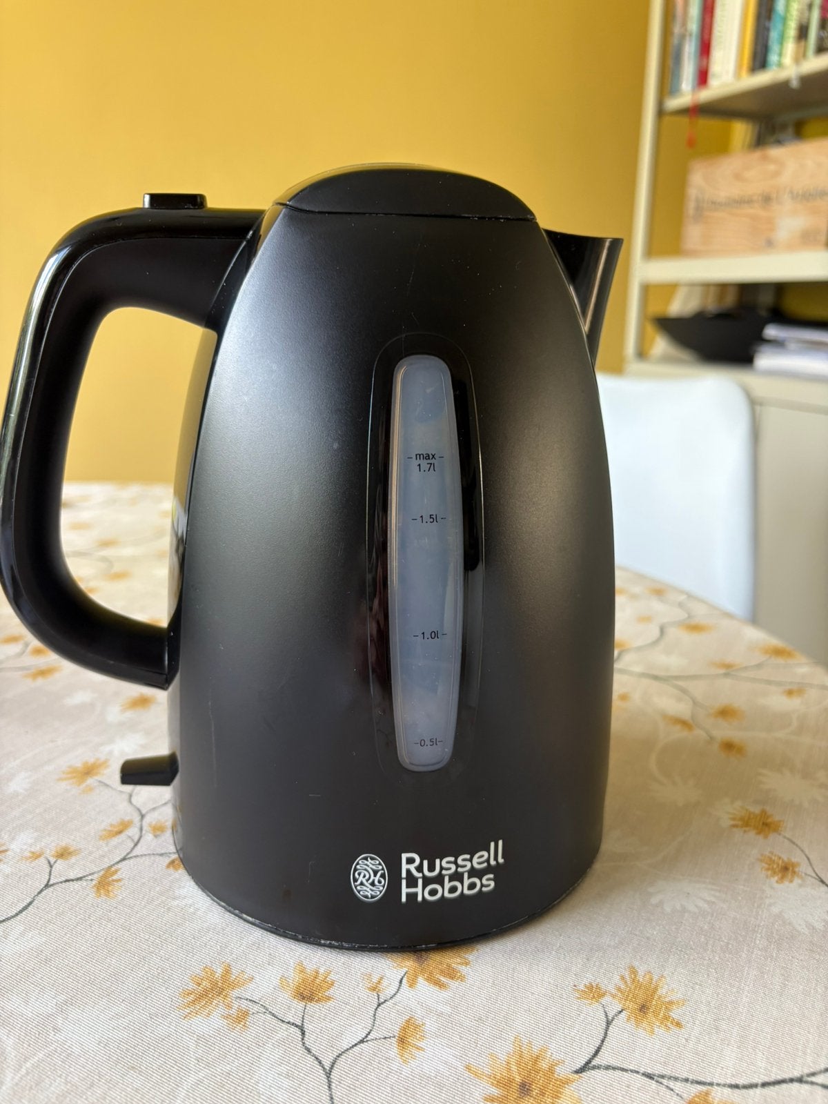 Electrische waterkoker, 1 tot 2 liter, Ophalen, Zo goed als nieuw