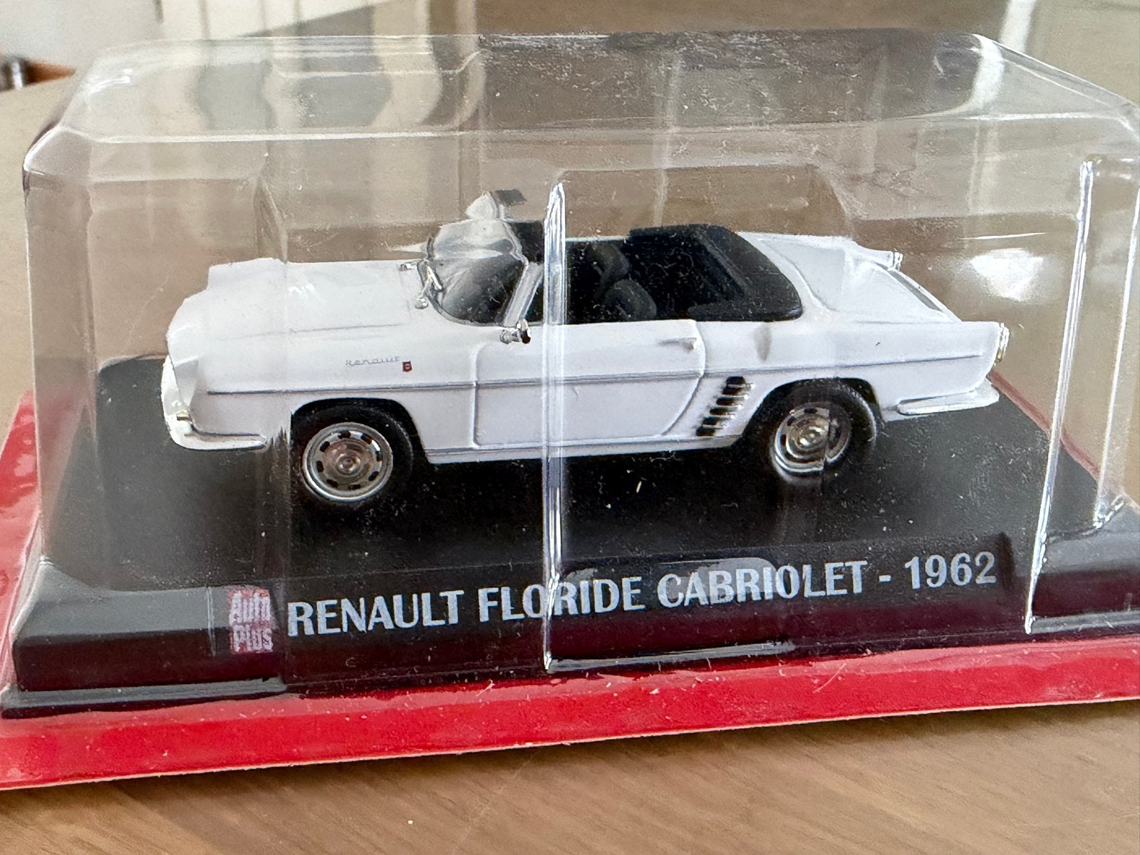 Renault Floride Cabriolet 1962 - Auto Plus La Collection, Ophalen of Verzenden, Zo goed als nieuw, Auto, Overige merken