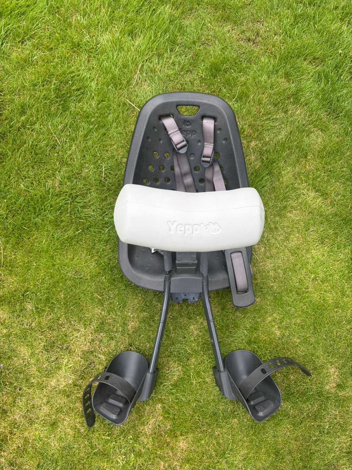 Yepp mini voorzitje met windscherm, adapter en slaaprol, Ophalen, Gebruikt