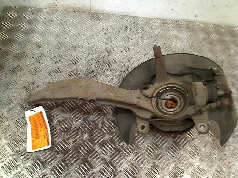 Fusee Rechts Voor Honda Accord (CL/CN) (2003-02/2008-07), Honda, Gebruikt, Hanauer Landstraße  222-224, Frankfurt am Main 60314, , Duitsland
