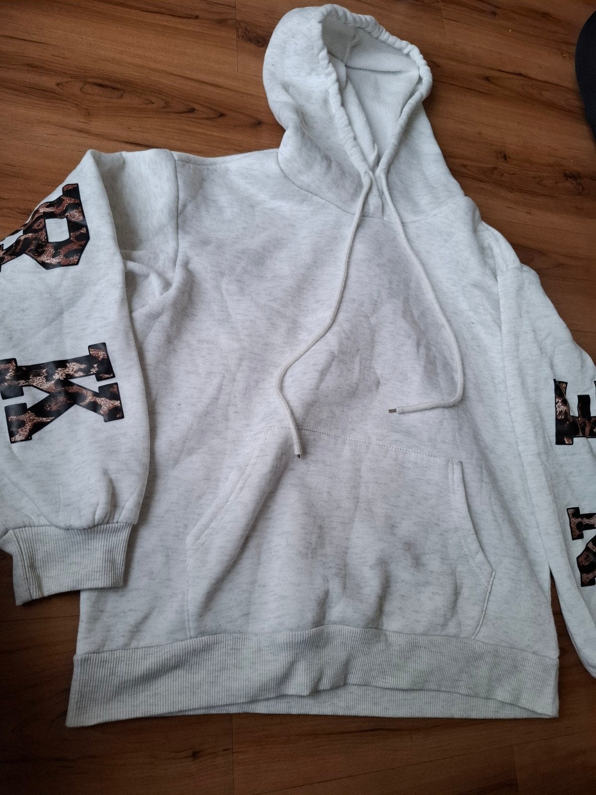 Nieuwe Shein hoodie met 'New York' print - Maat S, Kleding | Dames, Truien en Vesten, Nieuw, Ophalen of Verzenden, Maat 36 (S)