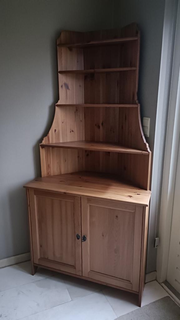 Hoekkast, Ophalen