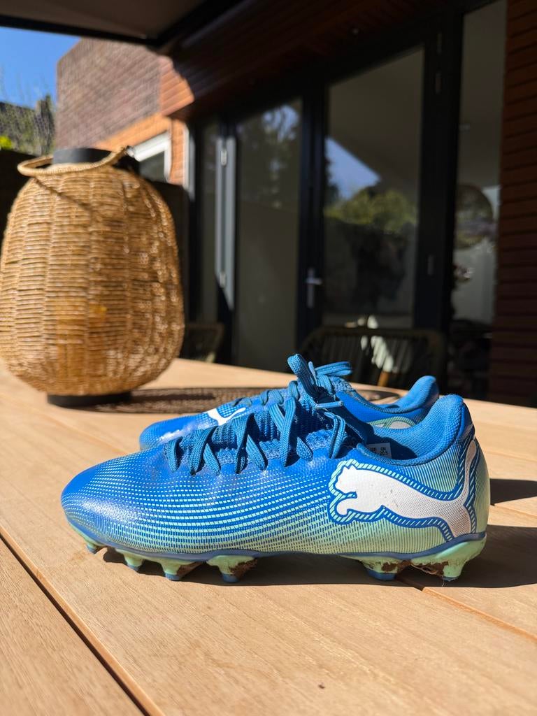 Puma voetbalschoenen blauw maat 34, Ophalen, Gebruikt, Schoenen