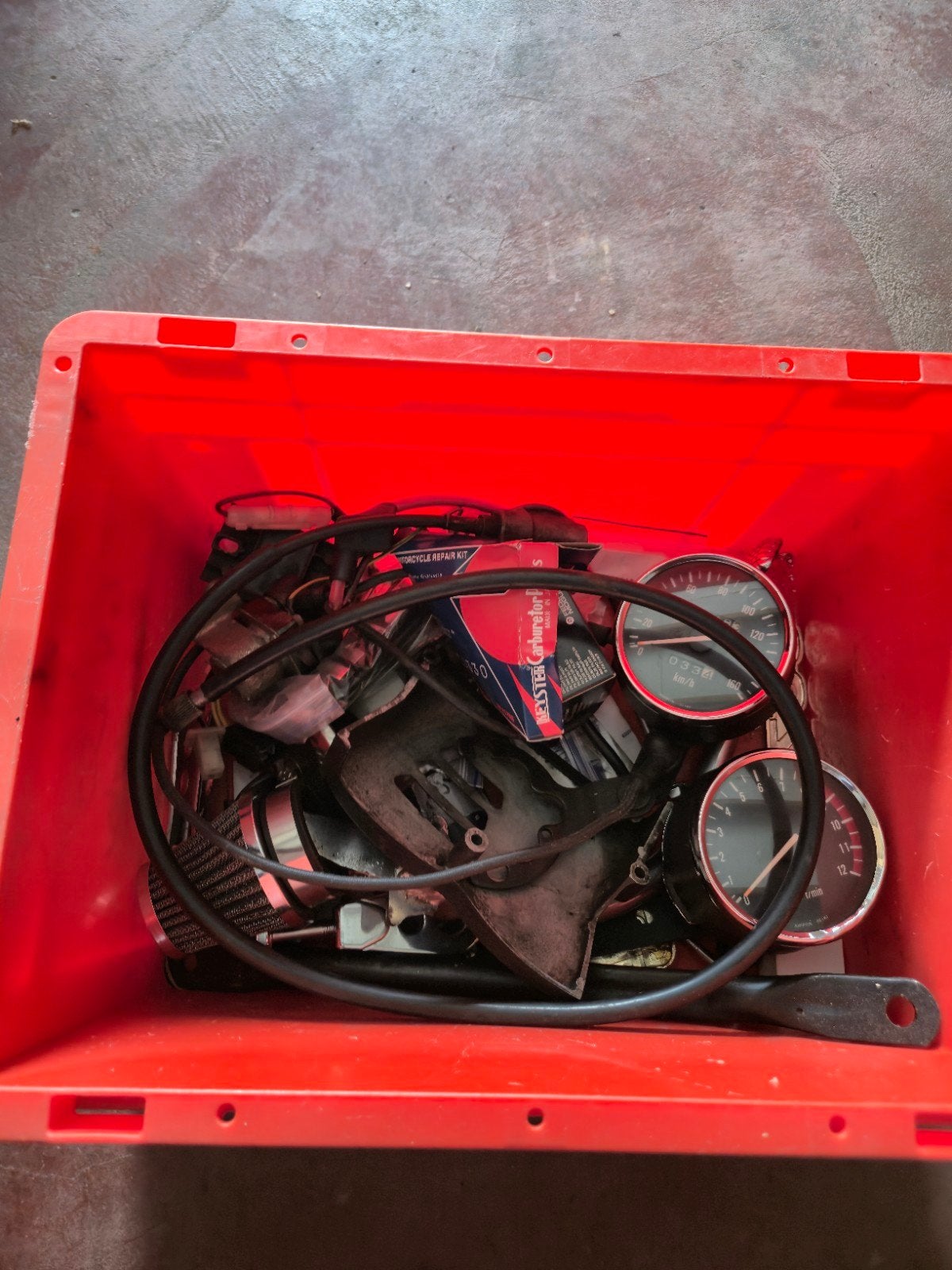 Diverse originele onderdelen suzuki gn 250, Motoren, Onderdelen | Suzuki, Ophalen of Verzenden, Gebruikt