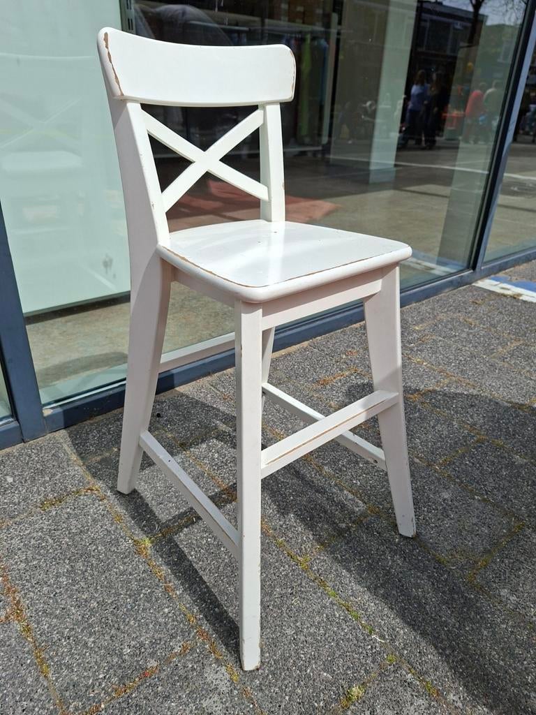 Witte houten stoel met kruisrug, Gebruikt, Wit, Ophalen of Verzenden, Eén
