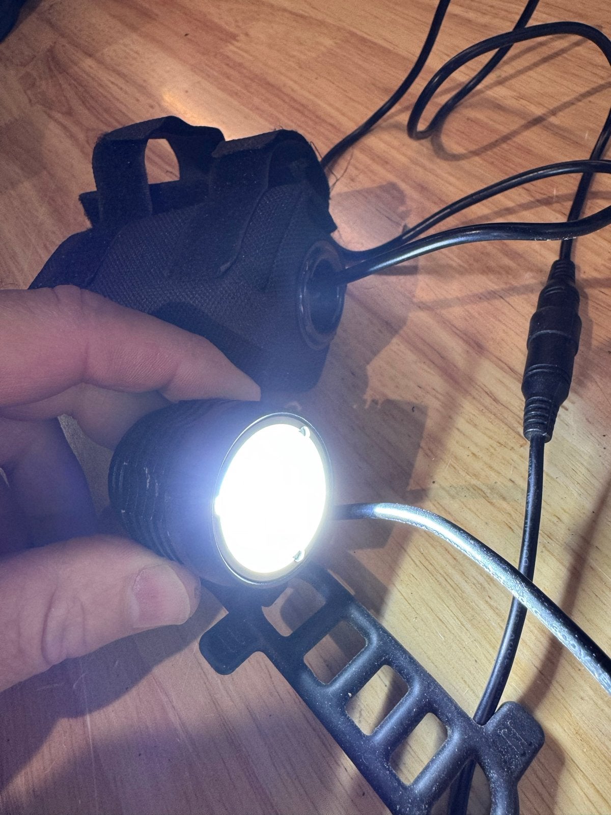 Oplaadbare fiets koplamp met 3 standen en knipperfunctie, Gebruikt, Voorlicht, Ophalen of Verzenden, Oplaadbaar