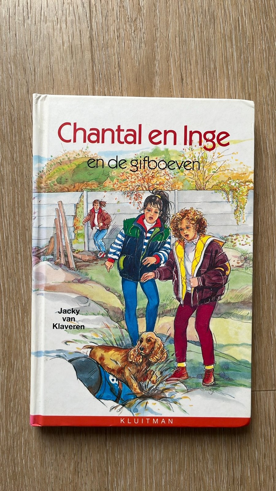 Chantal en Inge en de gifboeven - Jacky van Klaveren, Ophalen of Verzenden, Gelezen, Fictie