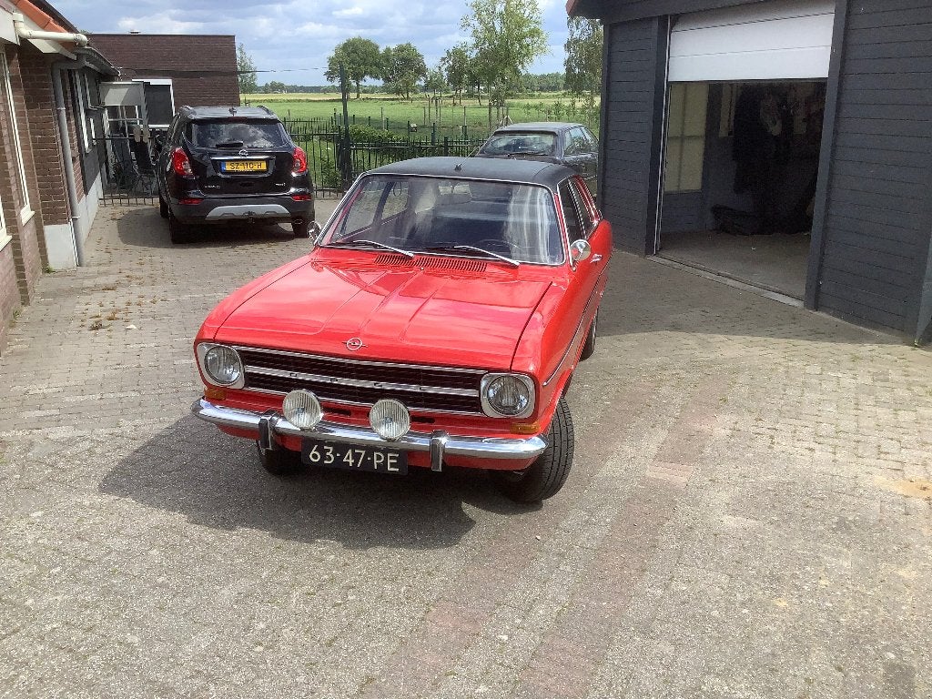 OPEL KADETT HATCHBACK 1970, Auto's, Achterwielaandrijving, Zwart, Particulier, 1200 cc