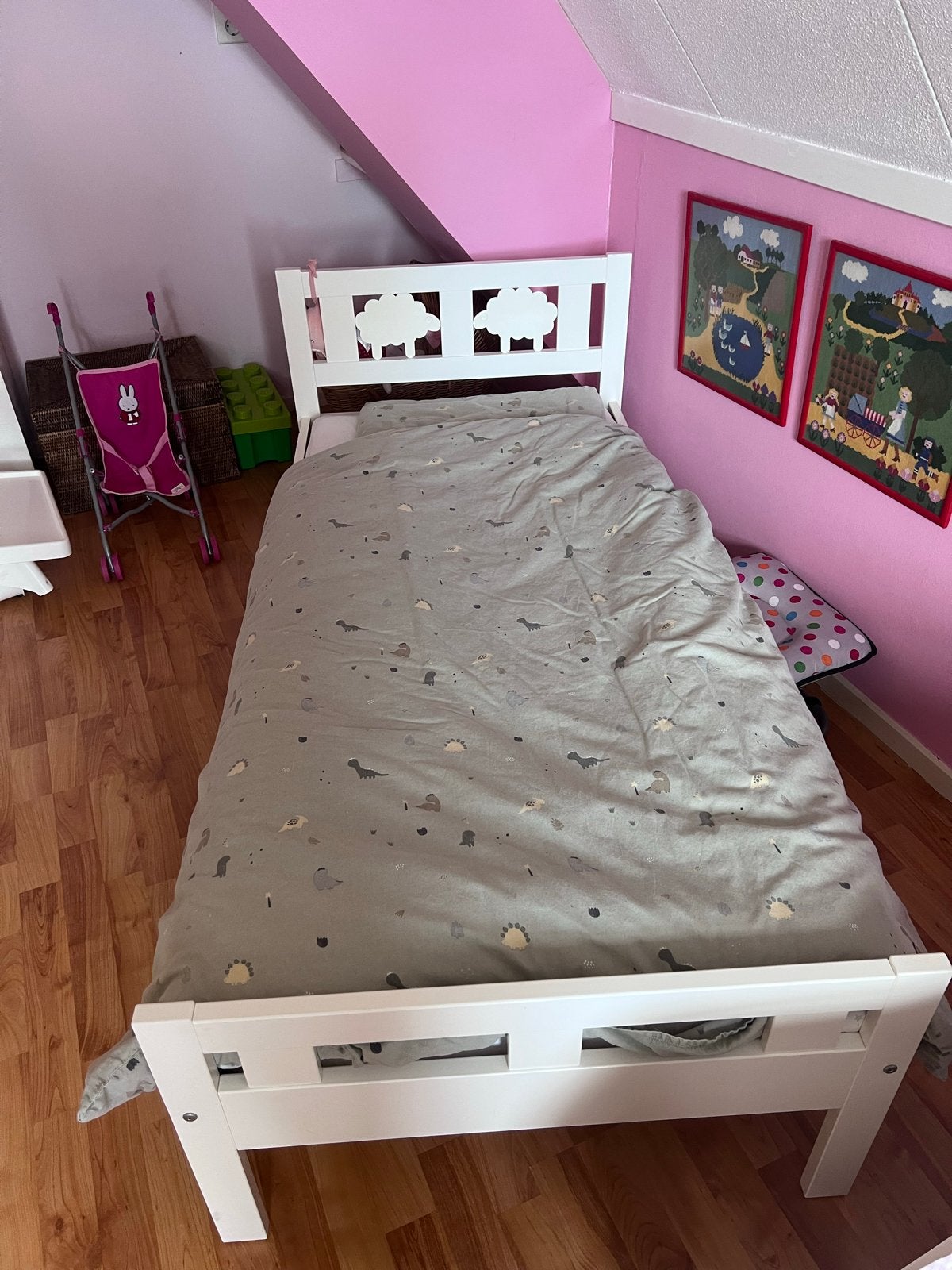 Kinderbed met schapenmotief, Ophalen, Gebruikt, 70 tot 85 cm, 140 tot 160 cm