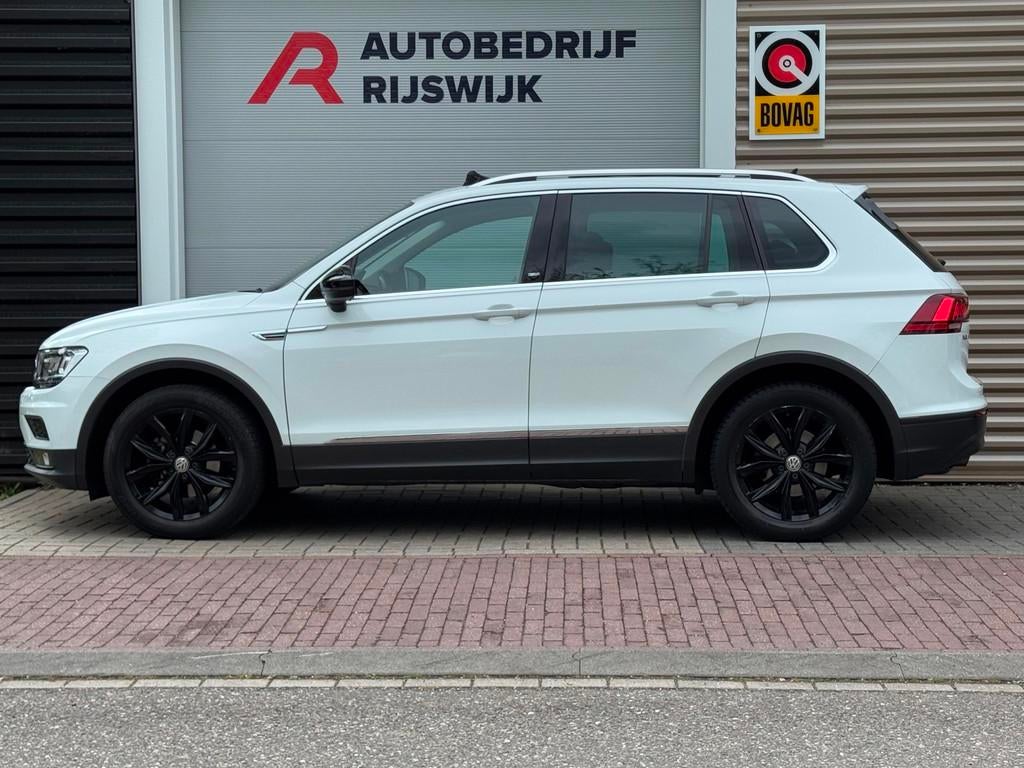 Volkswagen Tiguan 1.4 TSI ACT Highline Pano/AppleCar/Virtual, Auto's, Volkswagen, Euro 6, 4 cilinders, 150 pk, Wit