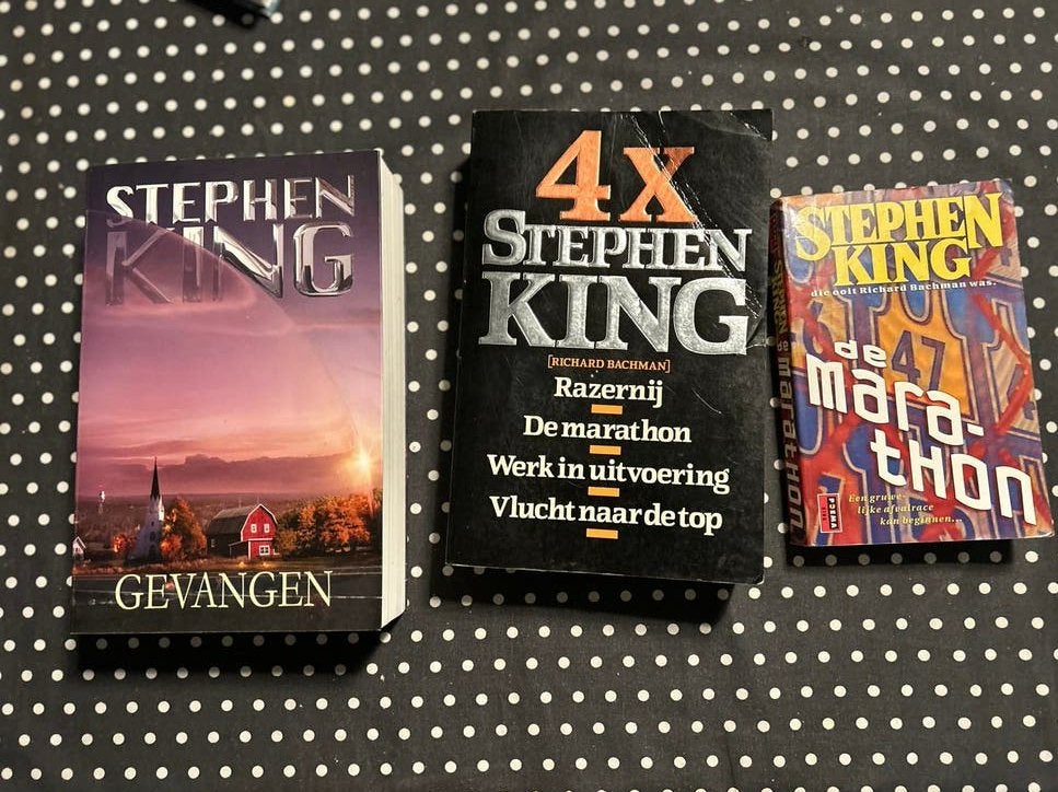 Stephen King Boeken: Gevangen en 4x De Marathon, Ophalen of Verzenden, Gelezen, Nederland