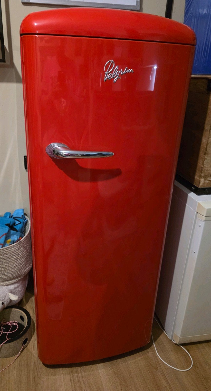 Pelgrim Retro Koelkast Rood, Witgoed en Apparatuur, Koelkasten en IJskasten, Ophalen, 150 tot 200 liter, Zo goed als nieuw, Energieklasse A of zuiniger