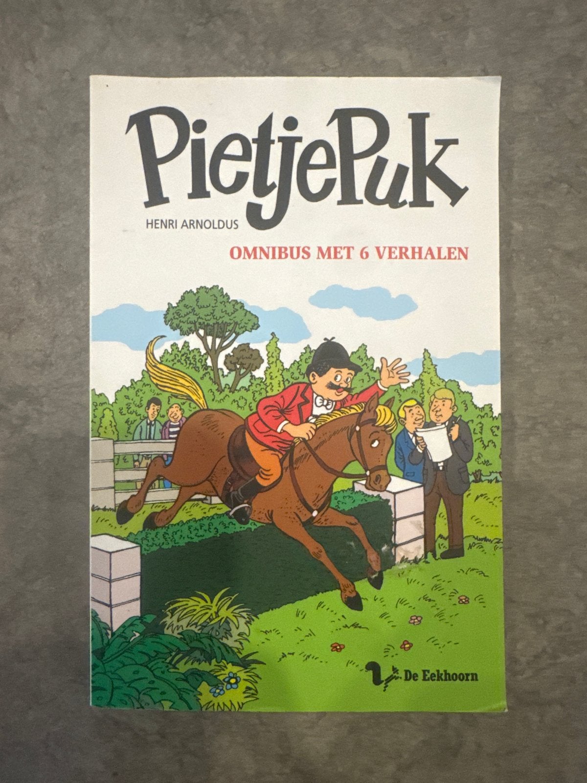 Pietje Puk Omnibus - 6 Verhalen in één boek, Boeken, Ophalen of Verzenden, Zo goed als nieuw, Fictie algemeen
