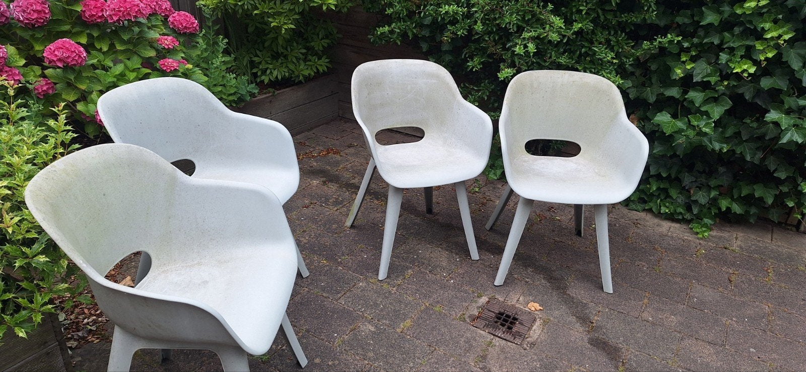 Gratis kunststof kuipstoelen., Ophalen, Gebruikt, Kunststof